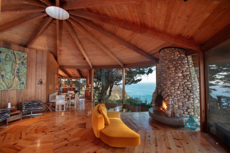 A Coastal Sanctuary | Rich Michalowski • Los Angeles Real Estate