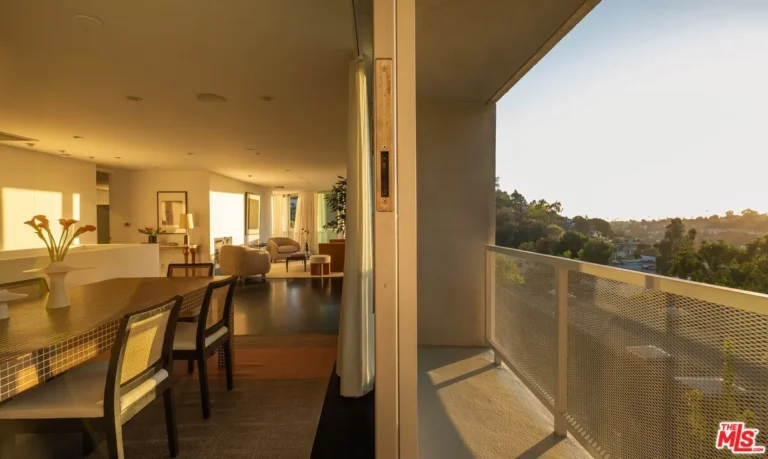 Silver Lake: House on Six Legs | Rich Michalowski • Los Angeles Real Estate