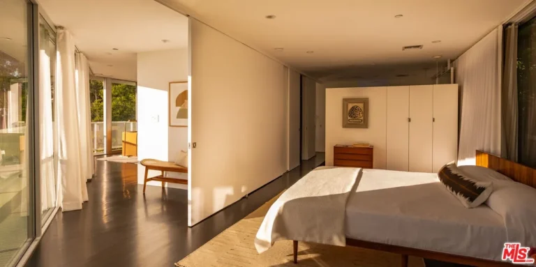 Silver Lake: House on Six Legs | Rich Michalowski • Los Angeles Real Estate