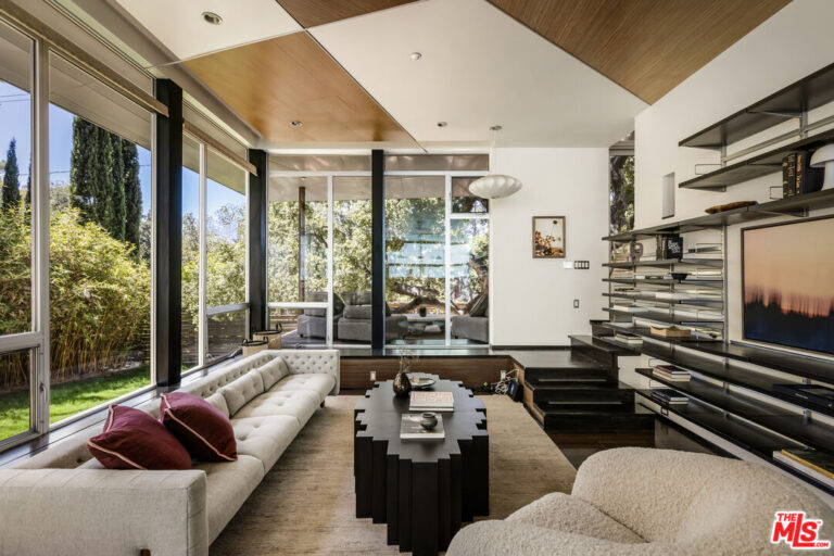 San Rafael Hills: Striking Architectural | Rich Michalowski • Los Angeles Real Estate