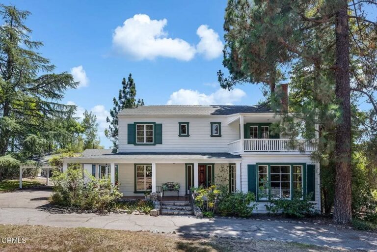 Tujunga Farmhouse | Rich Michalowski • Los Angeles Real Estate