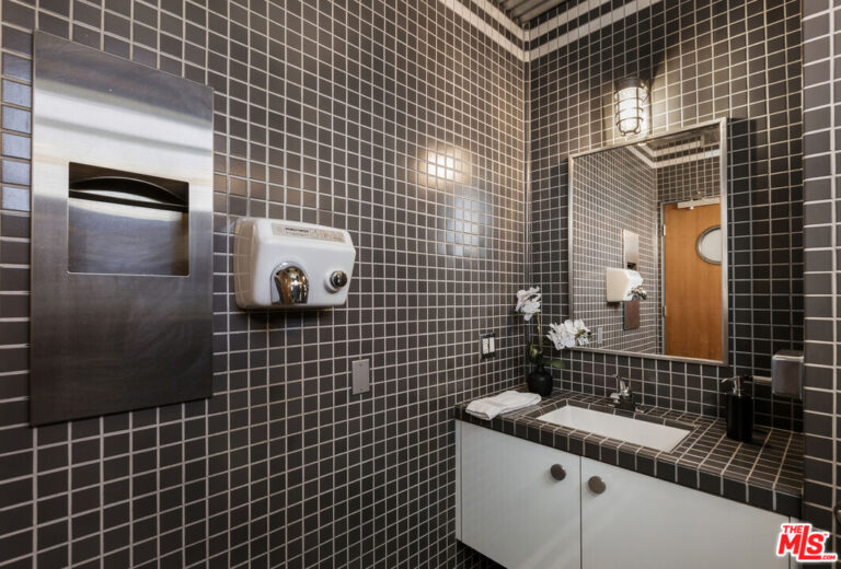 Architectural Showcase in Silver Lake | Rich Michalowski • Los Angeles Real Estate